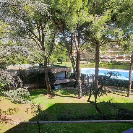 Charmant Dans Avec Piscine *